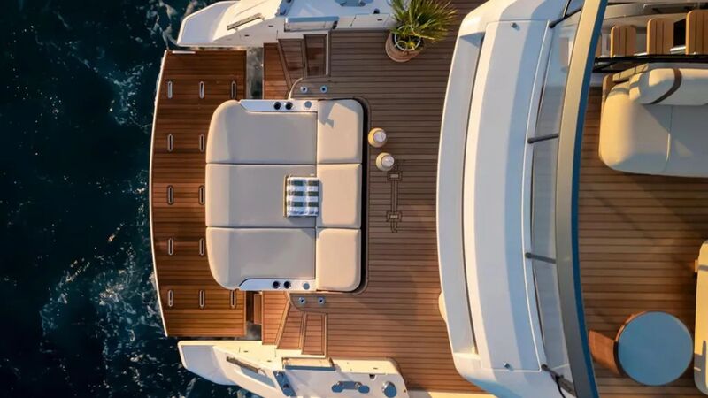 AZIMUT 62 FLY